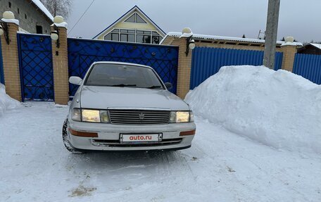 Toyota Crown, 1992 год, 350 000 рублей, 2 фотография