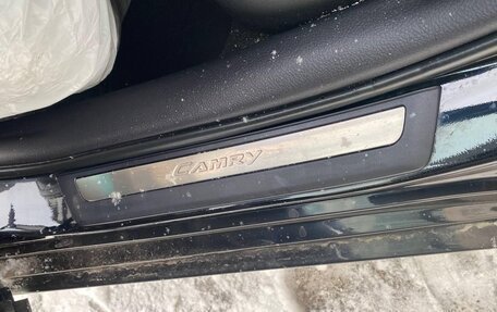 Toyota Camry, 2017 год, 3 000 000 рублей, 2 фотография