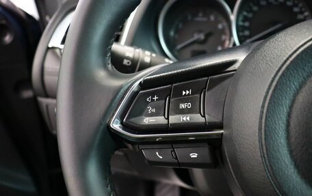 Mazda 6, 2017 год, 1 995 000 рублей, 20 фотография