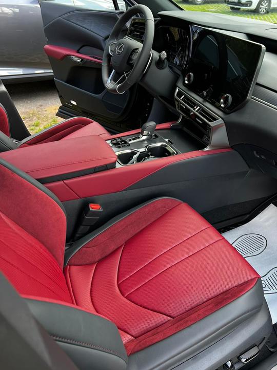 Lexus RX IV рестайлинг, 2023 год, 9 300 000 рублей, 16 фотография