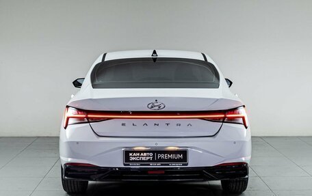 Hyundai Elantra, 2022 год, 2 300 000 рублей, 5 фотография