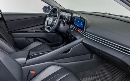 Hyundai Elantra, 2022 год, 2 300 000 рублей, 11 фотография