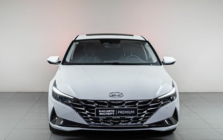 Hyundai Elantra, 2022 год, 2 300 000 рублей, 2 фотография