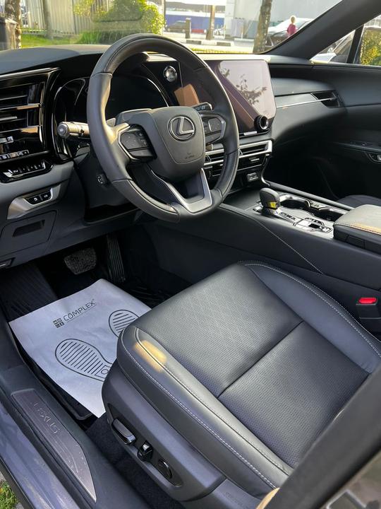 Lexus RX IV рестайлинг, 2023 год, 9 300 000 рублей, 11 фотография
