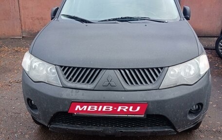 Mitsubishi Outlander III рестайлинг 3, 2008 год, 700 000 рублей, 7 фотография