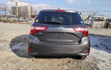 Toyota Vitz, 2018 год, 1 055 000 рублей, 4 фотография