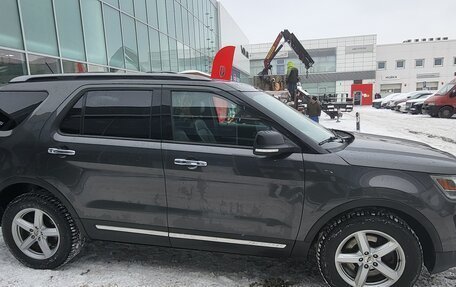 Ford Explorer VI, 2017 год, 2 550 000 рублей, 4 фотография