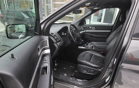 Ford Explorer VI, 2017 год, 2 550 000 рублей, 5 фотография