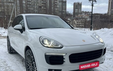 Porsche Cayenne III, 2017 год, 6 350 000 рублей, 2 фотография