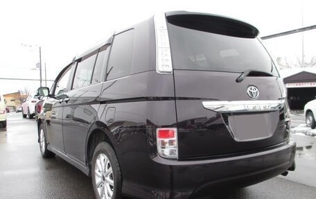 Toyota ISis I, 2012 год, 865 000 рублей, 11 фотография