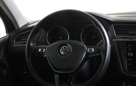 Volkswagen Tiguan II, 2018 год, 2 550 000 рублей, 17 фотография