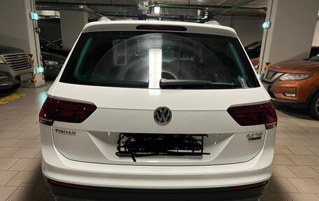 Volkswagen Tiguan II, 2017 год, 2 250 000 рублей, 3 фотография