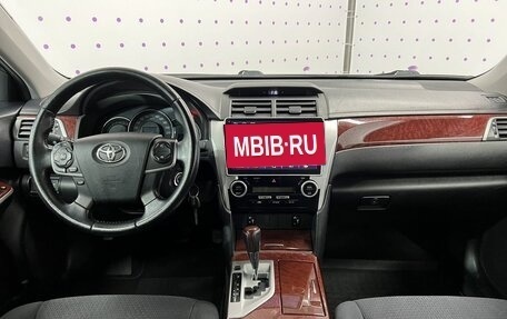 Toyota Camry, 2012 год, 1 820 000 рублей, 16 фотография
