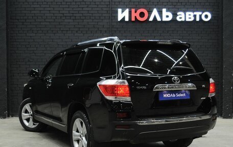 Toyota Highlander III, 2013 год, 2 400 000 рублей, 8 фотография