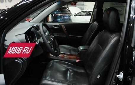 Toyota Highlander III, 2013 год, 2 400 000 рублей, 12 фотография