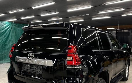 Toyota Land Cruiser Prado 150 рестайлинг 2, 2021 год, 5 400 000 рублей, 4 фотография