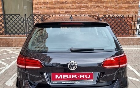 Volkswagen Golf VII, 2018 год, 1 840 000 рублей, 4 фотография