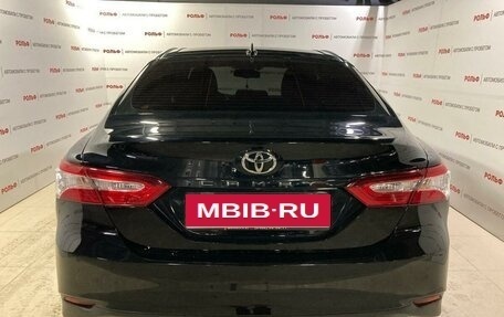 Toyota Camry, 2018 год, 3 298 000 рублей, 5 фотография