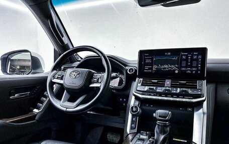 Toyota Land Cruiser, 2022 год, 11 700 000 рублей, 37 фотография
