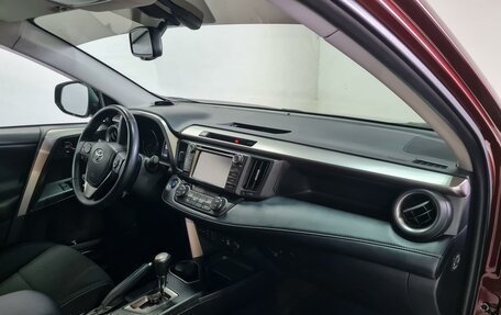 Toyota RAV4, 2018 год, 2 750 000 рублей, 14 фотография