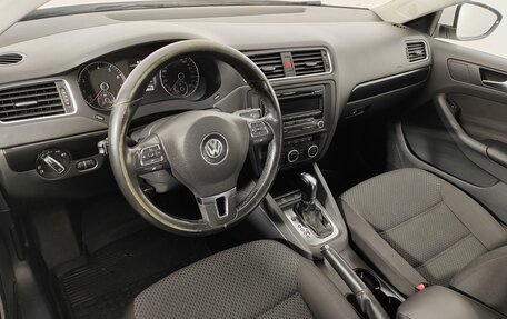 Volkswagen Jetta VI, 2012 год, 1 250 000 рублей, 14 фотография