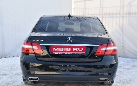 Mercedes-Benz E-Класс, 2011 год, 1 945 000 рублей, 6 фотография
