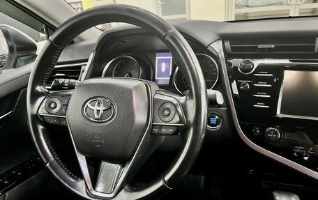Toyota Camry, 2018 год, 2 798 000 рублей, 13 фотография