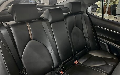 Toyota Camry, 2018 год, 2 798 000 рублей, 20 фотография