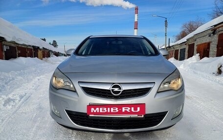 Opel Astra J, 2011 год, 670 000 рублей, 16 фотография