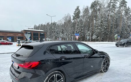 BMW 1 серия, 2019 год, 2 450 000 рублей, 28 фотография