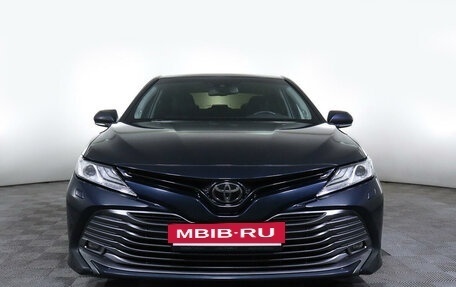 Toyota Camry, 2020 год, 3 310 000 рублей, 2 фотография