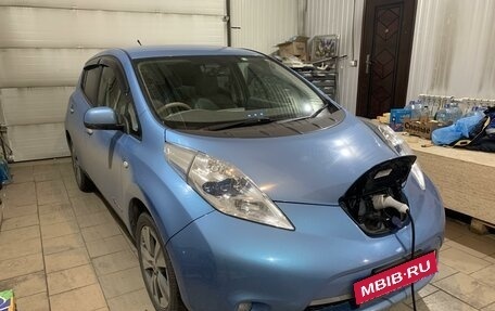 Nissan Leaf I, 2014 год, 750 000 рублей, 2 фотография