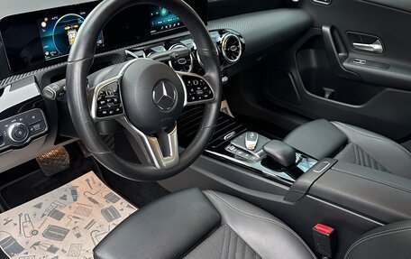Mercedes-Benz A-Класс, 2020 год, 2 980 000 рублей, 8 фотография