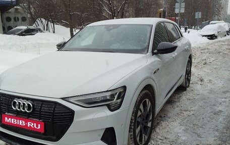 Audi e-tron I, 2021 год, 12 100 000 рублей, 5 фотография