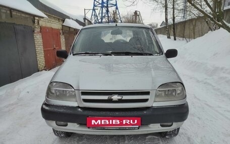 Chevrolet Niva I рестайлинг, 2005 год, 379 000 рублей, 2 фотография