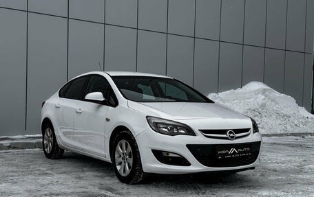 Opel Astra J, 2013 год, 940 000 рублей, 3 фотография