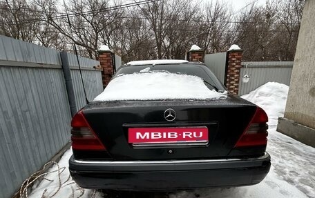 Mercedes-Benz C-Класс, 1995 год, 450 000 рублей, 8 фотография