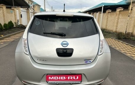 Nissan Leaf I, 2011 год, 570 000 рублей, 8 фотография