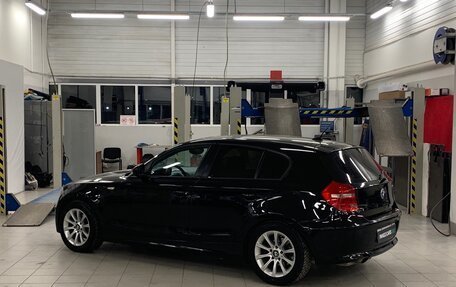 BMW 1 серия, 2011 год, 956 000 рублей, 7 фотография