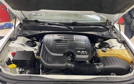 Chrysler 300C II, 2012 год, 2 250 000 рублей, 8 фотография