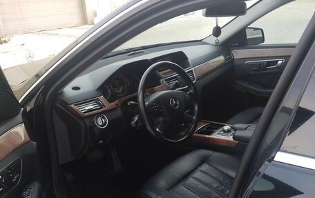 Mercedes-Benz E-Класс, 2011 год, 1 950 000 рублей, 7 фотография