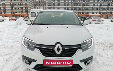 Renault Logan II, 2018 год, 980 000 рублей, 2 фотография