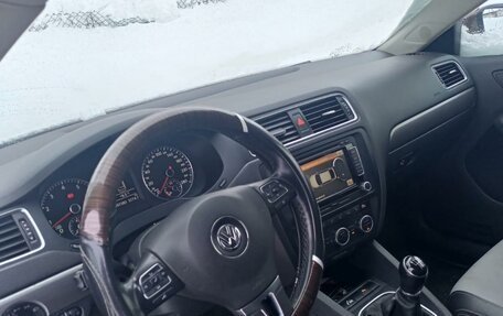 Volkswagen Jetta VI, 2013 год, 1 200 000 рублей, 5 фотография