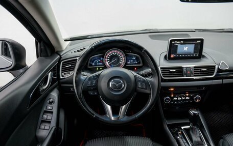Mazda 3, 2016 год, 1 420 000 рублей, 15 фотография