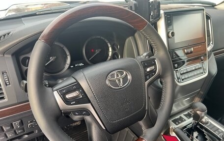Toyota Land Cruiser 200, 2018 год, 6 900 000 рублей, 22 фотография