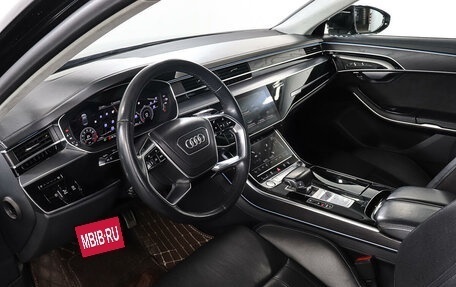 Audi A8, 2018 год, 5 498 000 рублей, 14 фотография