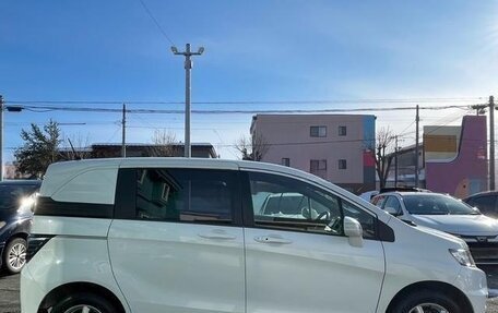 Honda Freed I, 2016 год, 780 000 рублей, 7 фотография