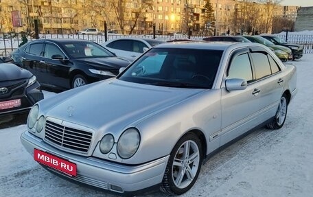 Mercedes-Benz E-Класс, 1998 год, 598 000 рублей, 2 фотография