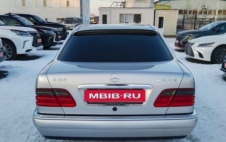 Mercedes-Benz E-Класс, 1998 год, 598 000 рублей, 25 фотография
