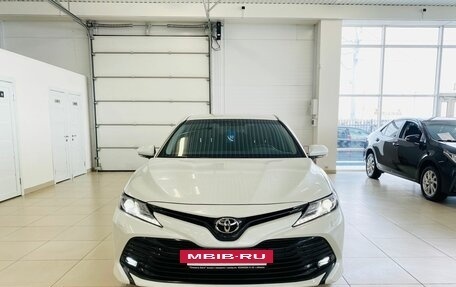Toyota Camry, 2018 год, 2 899 999 рублей, 8 фотография